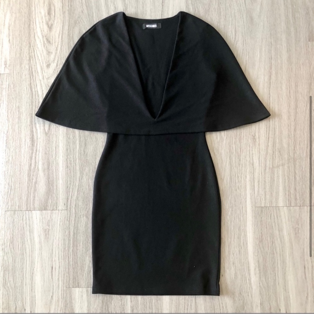 V Neck Crepe Cape Dress - Picture 3 of 7